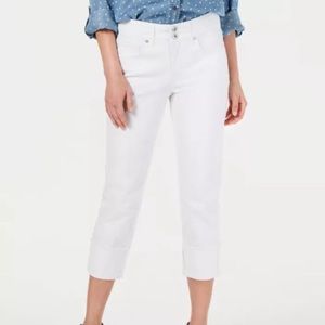 NEW Style & Co High Cuff Bright White Distressed Stretch Capri Jeans, Size 4